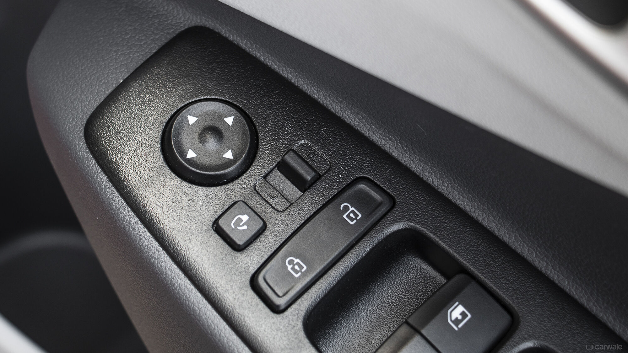 grandi10 nguồn carwale